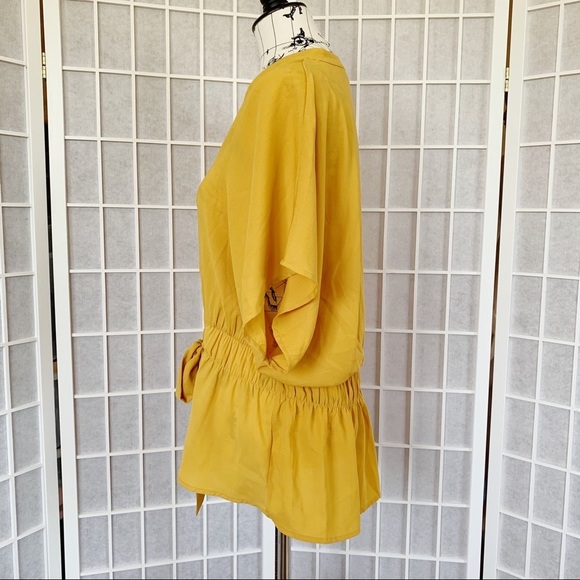 Sweet Rain Yellow/Mustard scrunchy blouse 2X - Picture 2 of 9